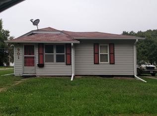 901 E Filmore St, Winterset, IA 50273