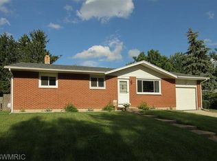 2316 Cumberland St, Kalamazoo, MI 49006