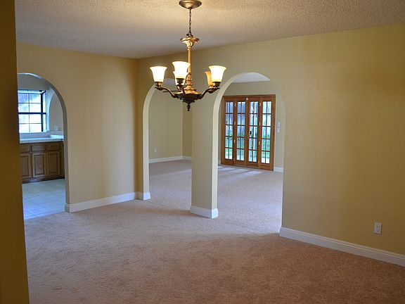 4th image of 5512 Loma Oak Ct