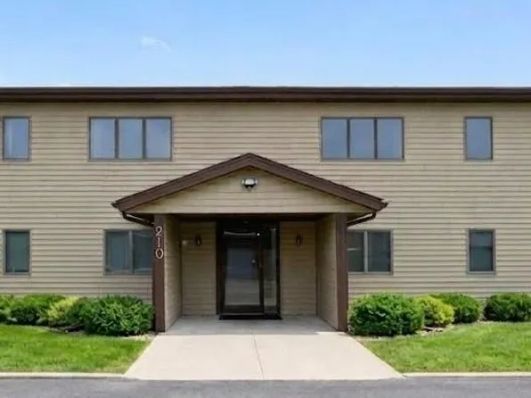 210 Sargent Dr APT 103, Red Wing, MN 55066