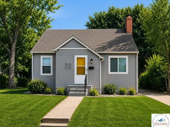 1815 E 7th St, Sedalia, MO 65301