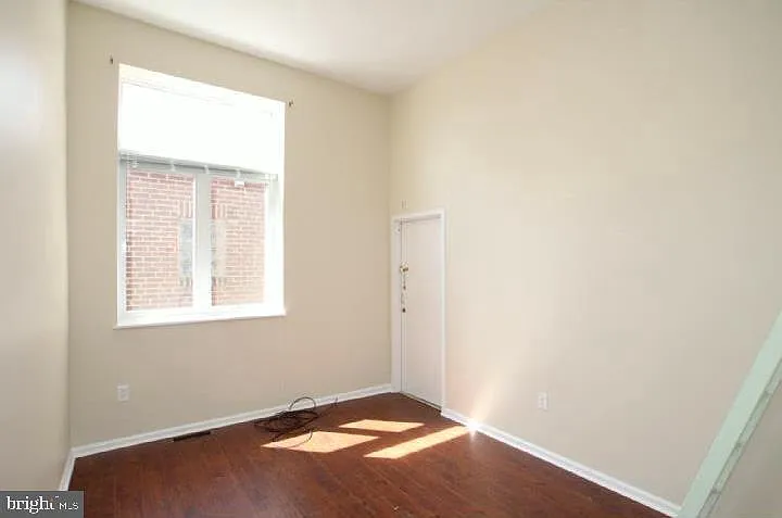 443 Fairmount Ave #A — Photo 20