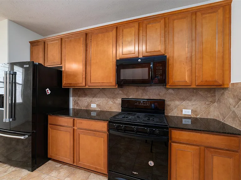 8914 Parlin Ridge Dr — Photo 12