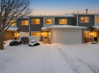 2037 Gresham Ave N, Oakdale, MN 55128