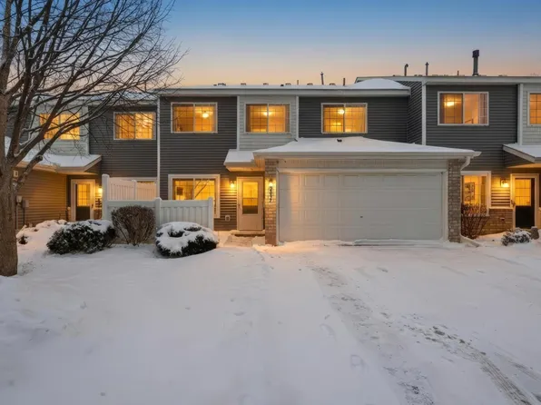 2037 Gresham Ave N, Oakdale, MN 55128