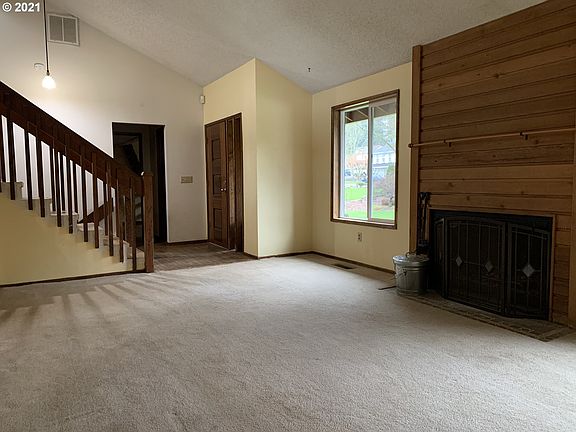 3rd image of 9010 NE 30th Ave