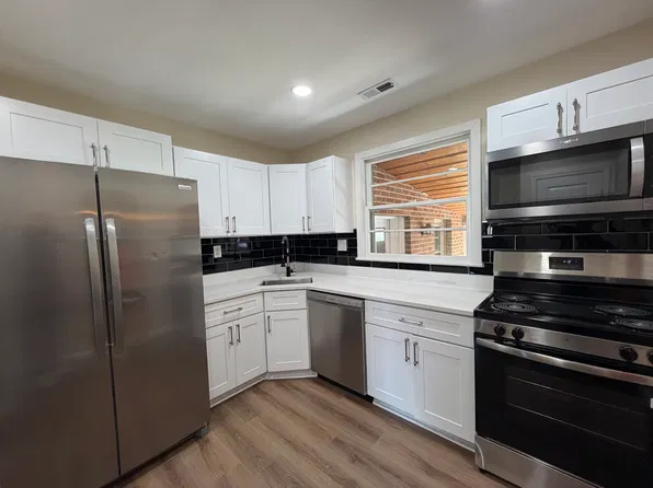 302 N Hammonds Ferry Rd #1, Linthicum Heights, MD 21090