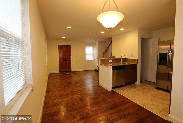 1st image of 2202 Farrington Ave