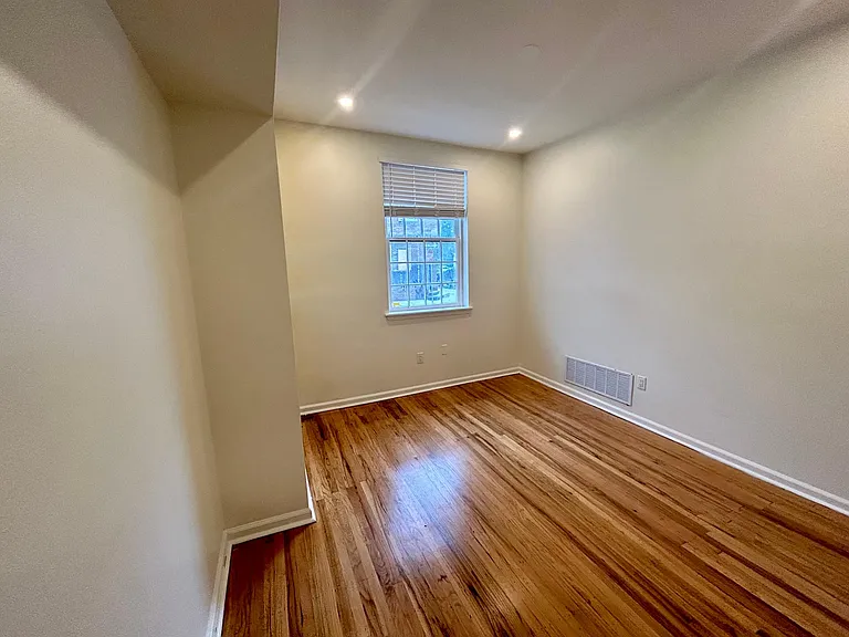 700 S Front St #1F — Photo 11