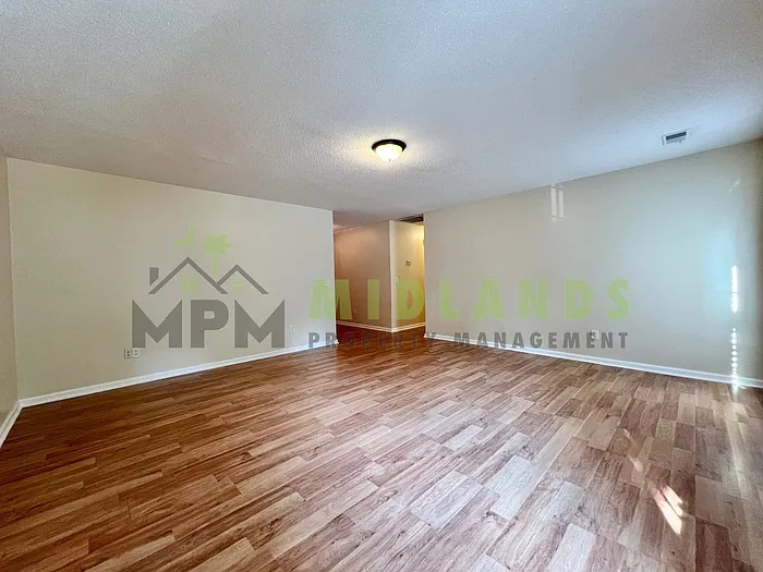 200 Cranewater Dr — Photo 13