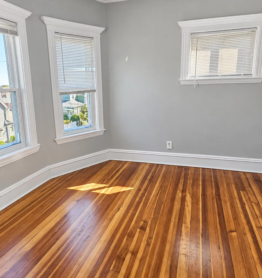 3 bed, 1156 sqft, $2,900 — Photo 3