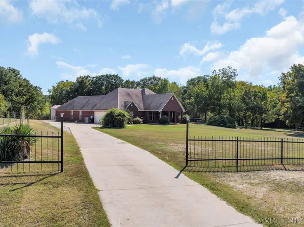 265 Paint Horse Rd NW, Ardmore, OK 73401