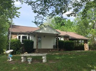 306 Elm St, Dongola, IL 62926