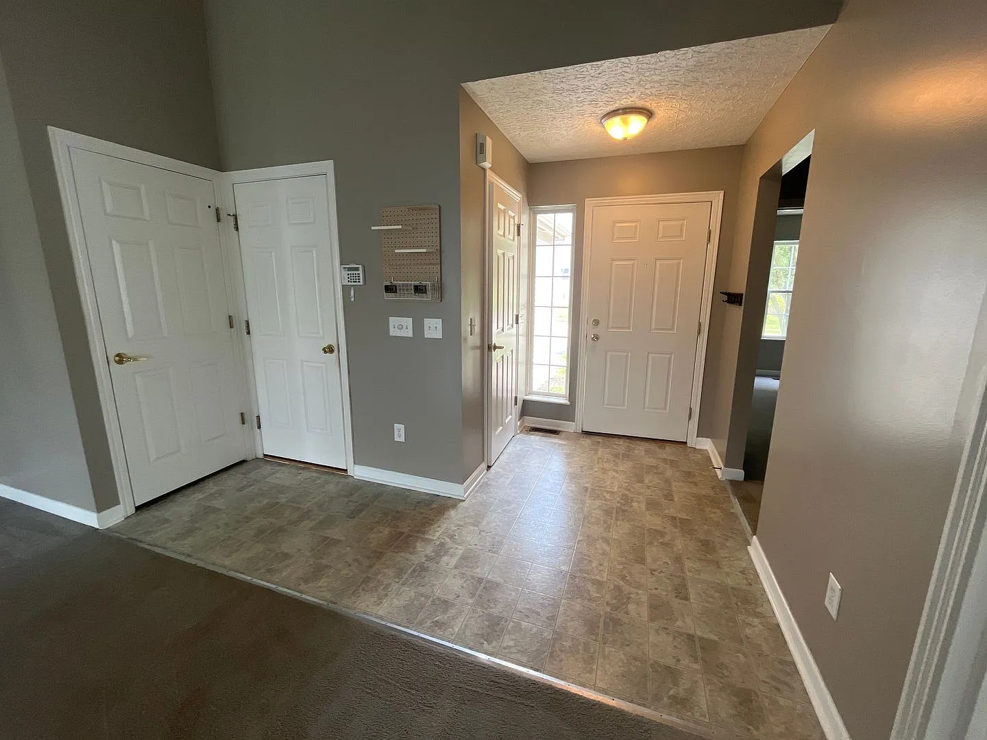 3 bedroom, 2 bathroom single story home in Pickerington — Photo 2