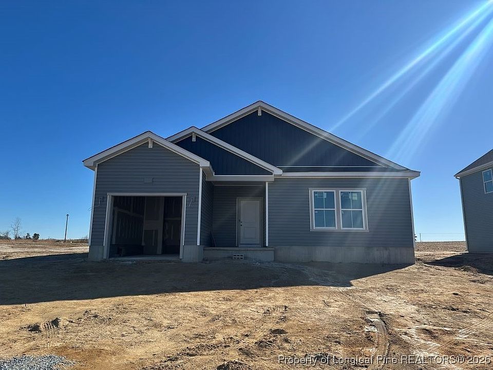 1st image of 388 Dartmoor Ln