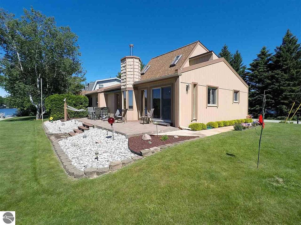 1st image of 249 Peninsula Dr