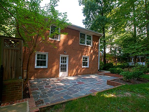 Exterior  Side