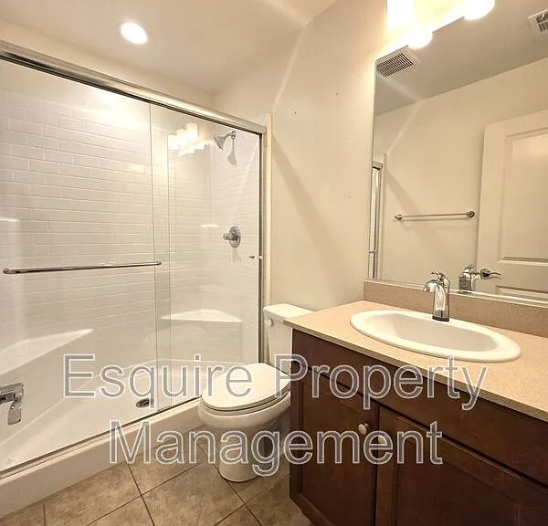 433 Castiano St — Photo 6