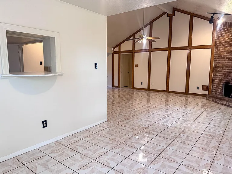 14418 Moorfield Dr — Photo 12