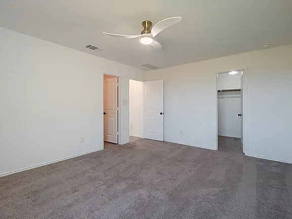 9051 Navarro Vis — Photo 9