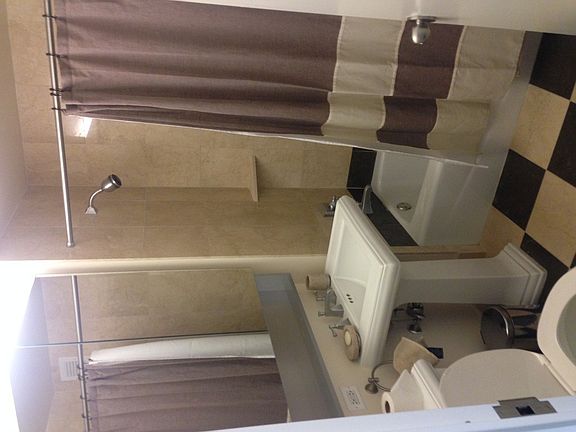 4th image of 20 River Ter APT 15E