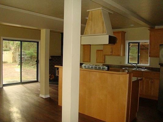 2nd image of 16948 Bald Hill Rd SE