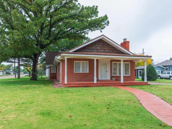 503 Euclid Ave, Panhandle, TX 79068