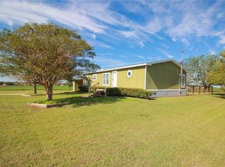 1601 County Road 461, Elgin, TX 78621