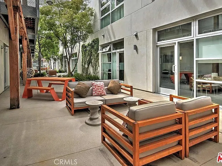 530 S Hewitt St #146 — Photo 22
