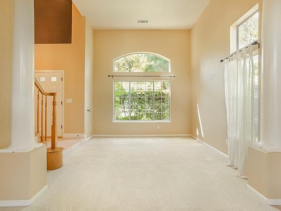 5th image of 4609 Beechwood Dr