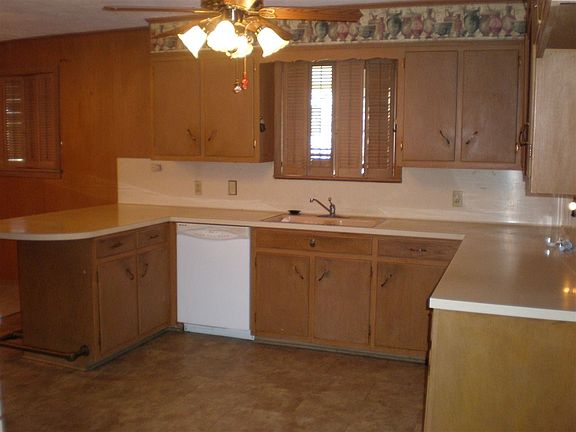 4th image of 2200 Duff Dr