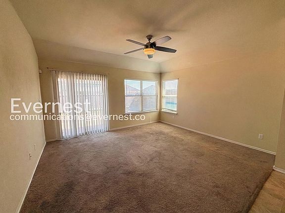 4th image of 12904 Tinker St