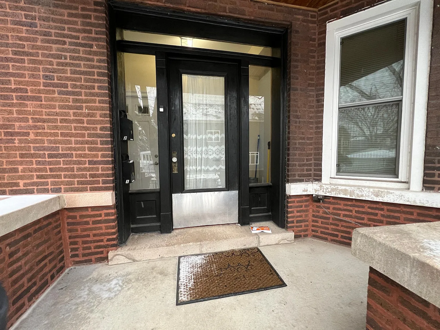 2936 W Fletcher St — Photo 3