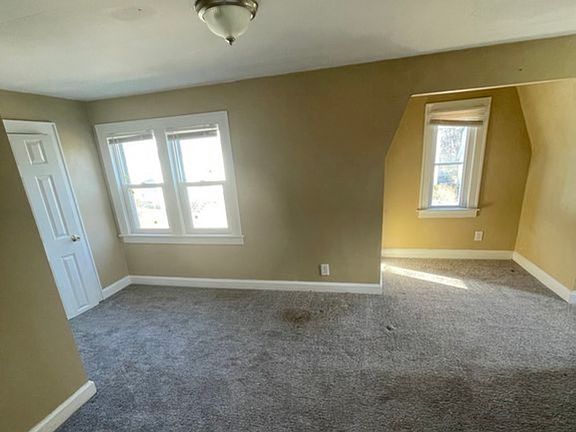 3rd image of 3236 Walnut St