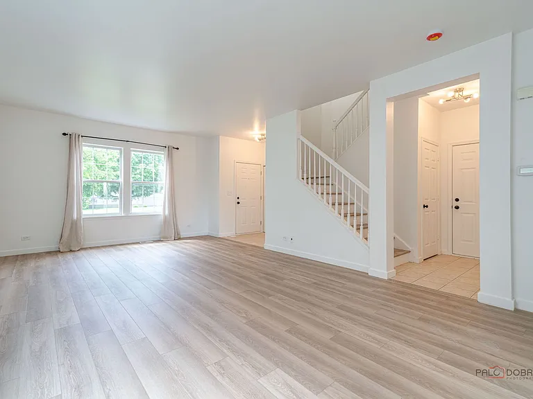 178 W Hampton Dr — Photo 3
