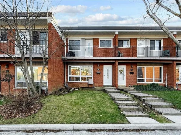 3001 Centennial Dr #25, Burlington, ON L7M 1B3