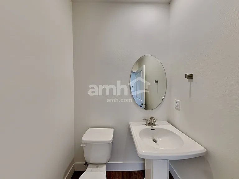 1620 192nd Street Ct E — Photo 8