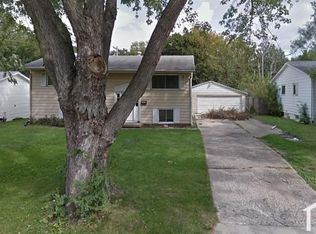 1612 Cruising Ln, Champaign, IL 61821