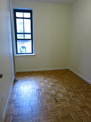 Rented by City & Suburban | media 21