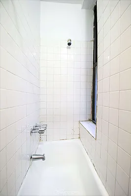 Rented by City Connections Realty | media 27