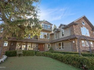 11400 Marquette Dr, New Buffalo, MI 49117