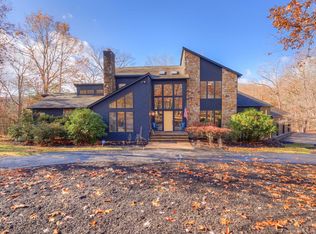 2271 Woodland Hills Dr, Blacksburg, VA 24060