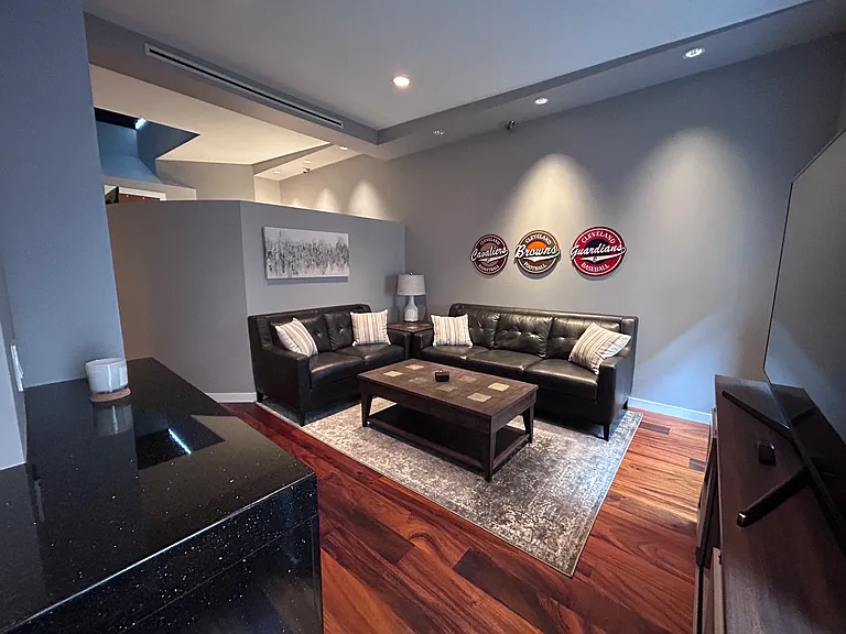 408 W Saint Clair Ave #425 — Photo 11