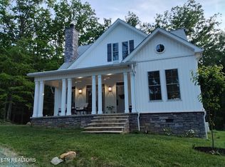 998 Luna Way, Parrottsville, TN 37843