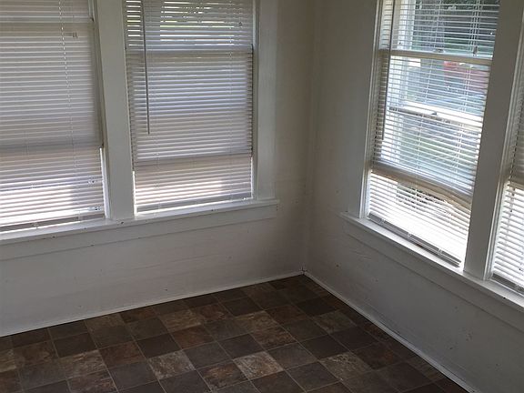 Heated Enclosed Sun Porch