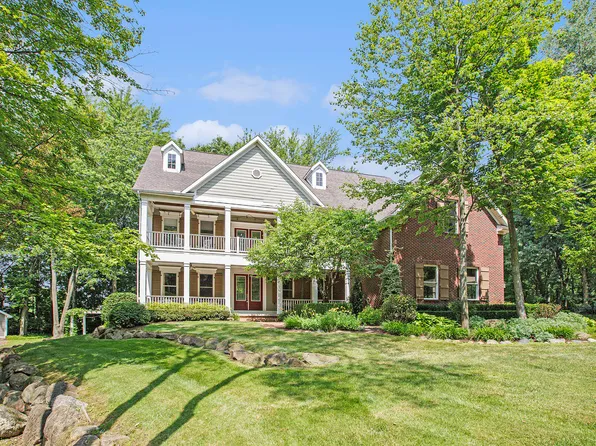 290 Shelby Ct, Saline, MI 48176