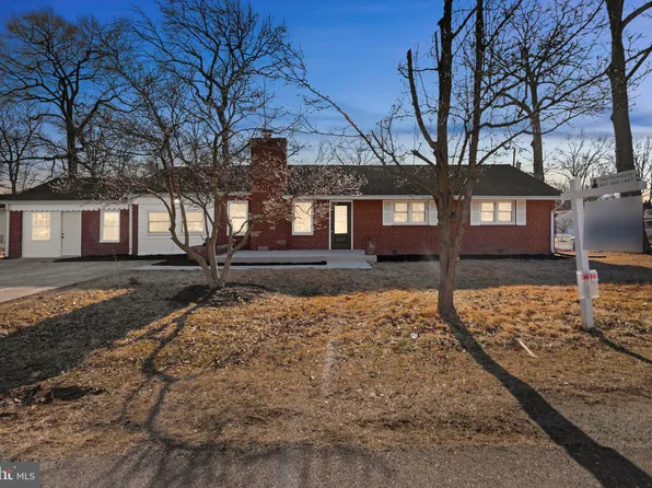 6309 Davis Blvd, Suitland, MD 20746