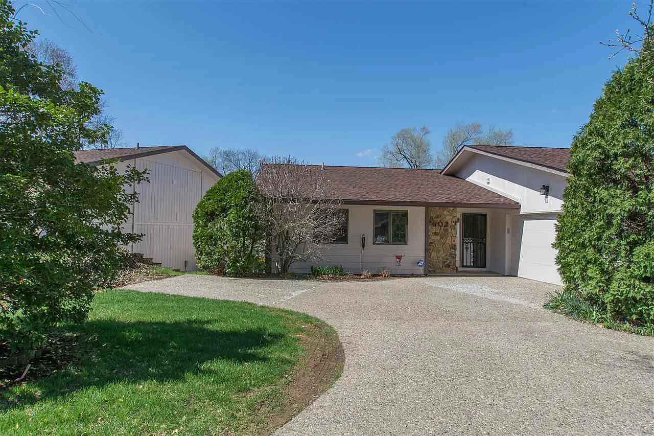 602 W Soutar Dr photo 1