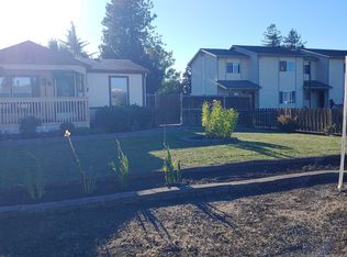 905 Landing St, Sutherlin, OR 97479