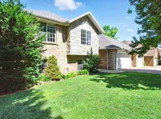 4939 S Prairie View Ave, Battlefield, MO 65619